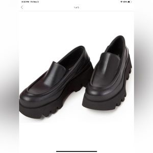 Paloma Barcelo Lug Sole loafer size 40/10-10.5